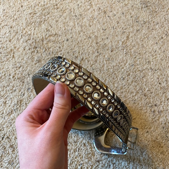 Belt - Picture 2 of 3